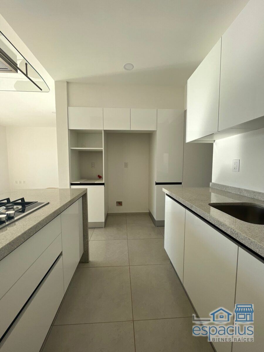 Departamento en renta en Fraccionamiento Paraíso Country Club, Emiliano Zapata · 3 recámaras · $25,000/mes — foto 1 de 8