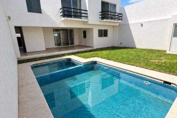 Casa en renta en Temixco · 5 recámaras · $31,000/mes