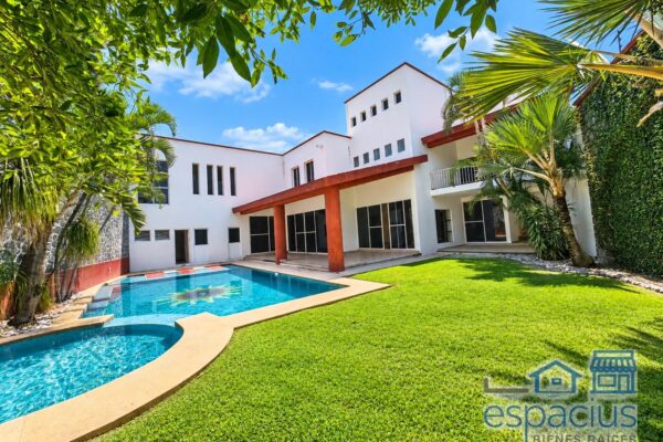 Casa en venta en Burgos Bugambilias, Temixco, con alberca privada